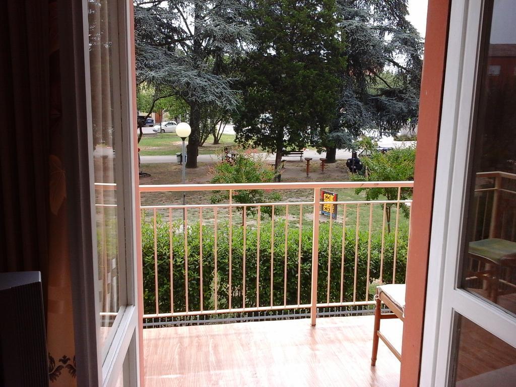 Appartamento Del Parco San Vicenzo di Galliera Buitenkant foto